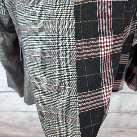 Women's Plaid and Gray Blazer - Picture 2 of 8